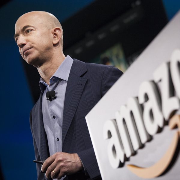 Ο κορονοϊός θερίζει την Amazon του Jeff Bezos