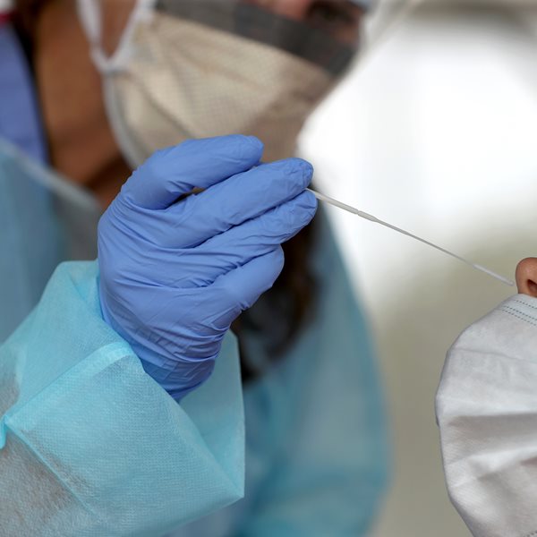 Πότε είναι πιο πιθανό το μοριακό τεστ για κορονοϊό να βγει ψευδώς αρνητικό