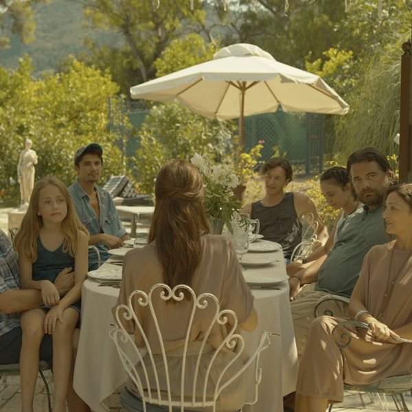 Οι 13 "σκοτεινοί" πρωταγωνιστές της νέας σειράς 42°C