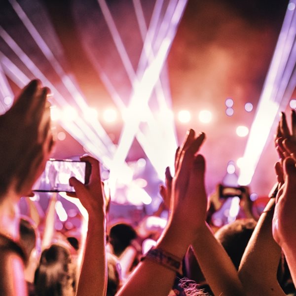 Το διάσημο -και πλήρως αποτυχημένο- Fyre Festival επιστρέφει δριμύτερο