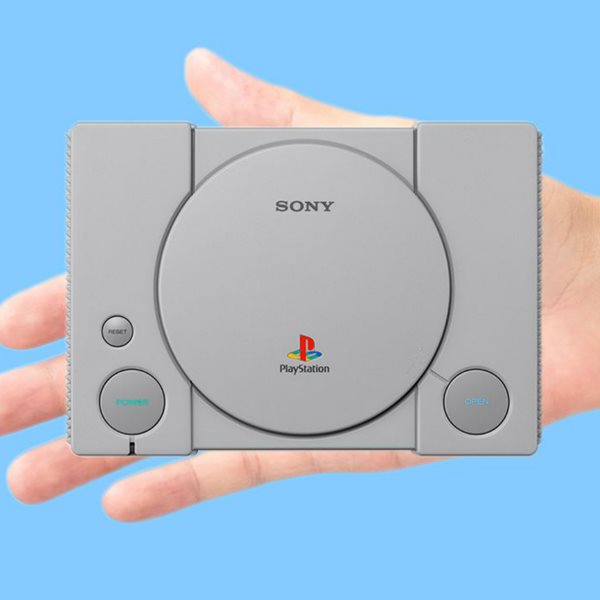 H Sony επαναφέρει το PlayStation One σε νέα, mini έκδοση