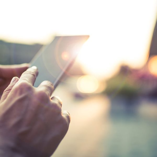 Προσθέτοντας κάποιον στο WhatsApp, με μία μόνο φωτογραφία