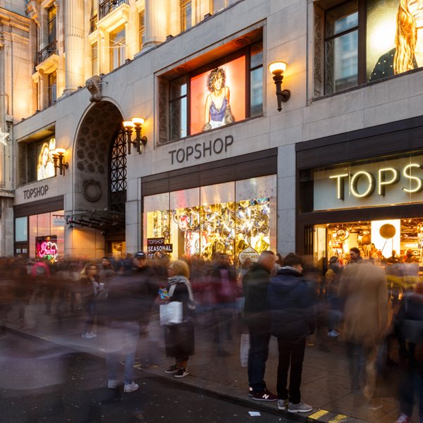 Τίτλοι τέλους για το Topshop και την αυτοκρατορία του Philip Green
