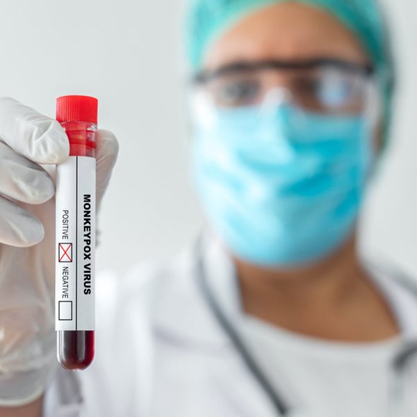 Η Ευρώπη παραγγέλνει εμβόλια για την ευλογιά των πιθήκων