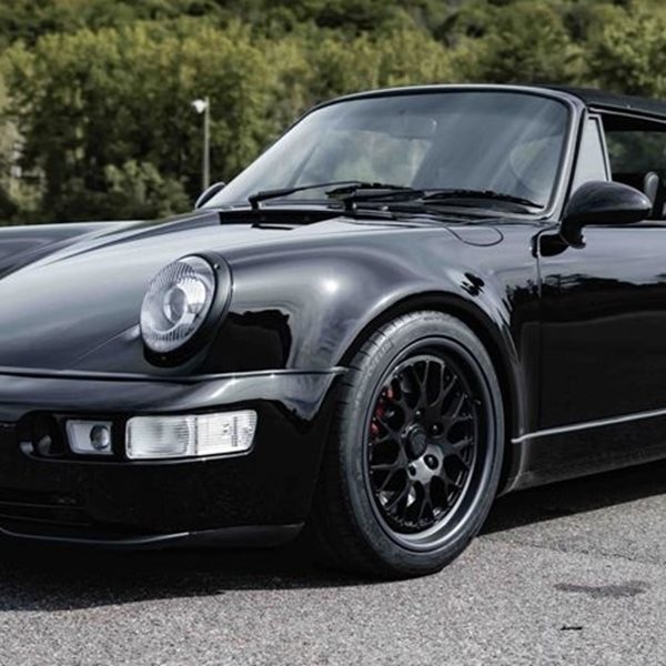 Porsche 911 με κινητήρα Tesla; Κι όμως υπάρχει