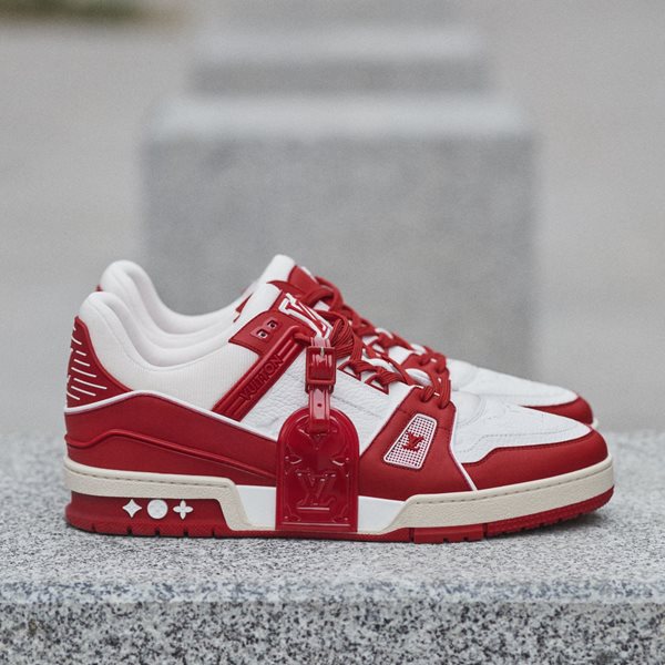 Τα sneakers του οίκου Louis Vuitton για την μάχη κατά του AIDS