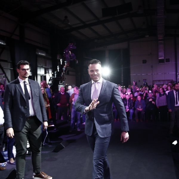 Τι κρύβεται πίσω από την κίνηση Κασσελάκη να ζητήσει την ποινική δίωξη του Κώστα Καραμανλή