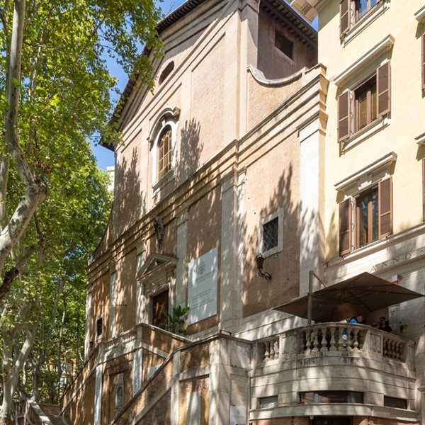 Υπάρχει εκκλησία που οι τοίχοι είναι φτιαγμένοι από ανθρώπινα οστά