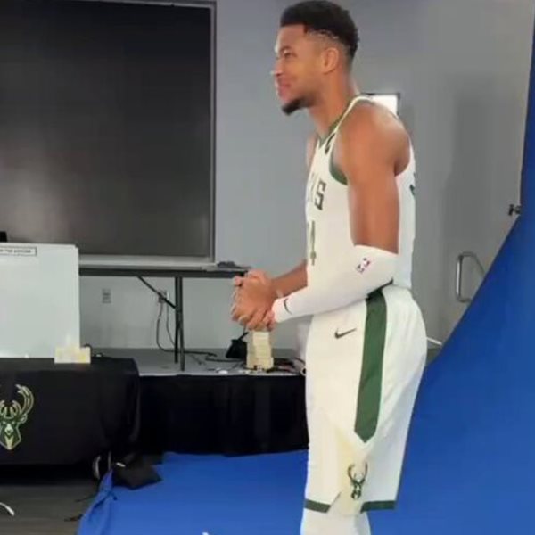 Γιάννης Αντετοκούνμπο: Μετά το πιλάτες έπιασε την σάμπα (video)