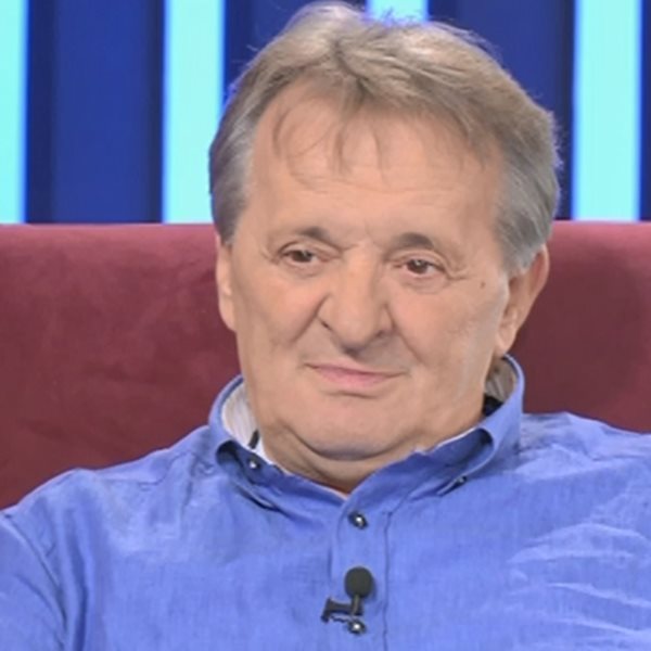 Όταν ο Δημήτρης Μητροπάνος βγήκε στο 'Καφενείο των Φιλάθλων' του Γιώργου Γεωργίου