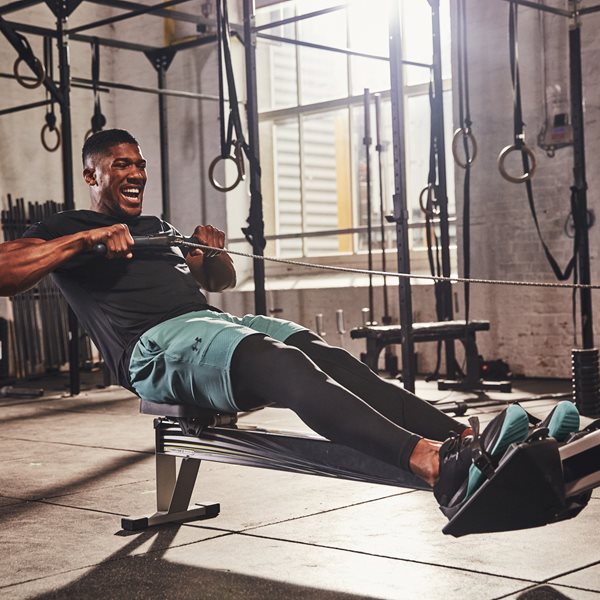 UA Rush, η συλλογή της Under Armor που θα δώσει ενέργεια στις προπονήσεις σου