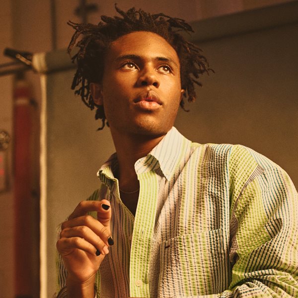 Classics Reborn | Η καμπάνια της Tommy Hilfiger για τη συλλογή που επανεφευρίσκει τα κλασικά prep