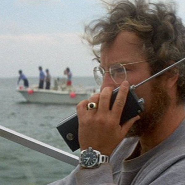 Το ρολόι από "Τα Σαγόνια του Καρχαρία" στον καρπό σου