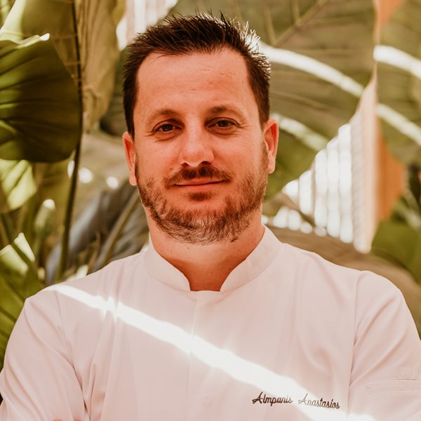 Στο Mandala Seaside Luxury πρωταγωνιστεί (και) η κουζίνα