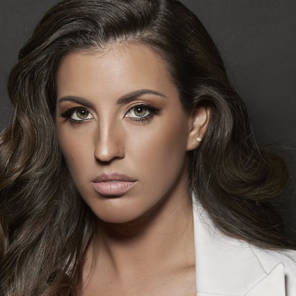 Η Ευρυδίκη Νικολάου δεν ξεχωρίζει μόνο για τη φωνή της