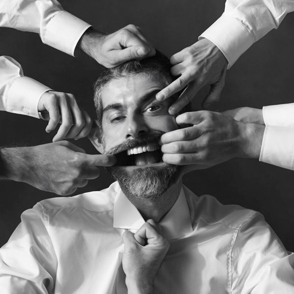 Στην παράσταση του Έκτορα Λυγίζου θα γίνει "Το Σώσε"