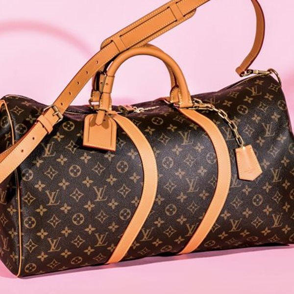 Ο Virgil Abloh ανανεώνει το εμβληματικό σακίδιο του Louis Vuitton