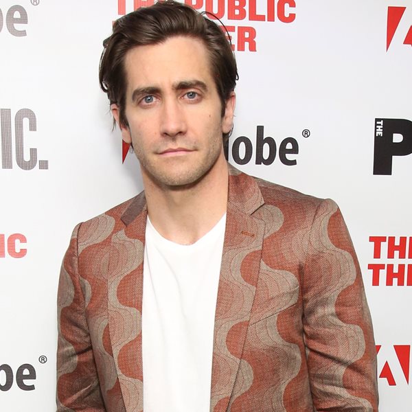 O Jake Gyllenhaal τολμά στιλιστικά και βγαίνει κερδισμένος