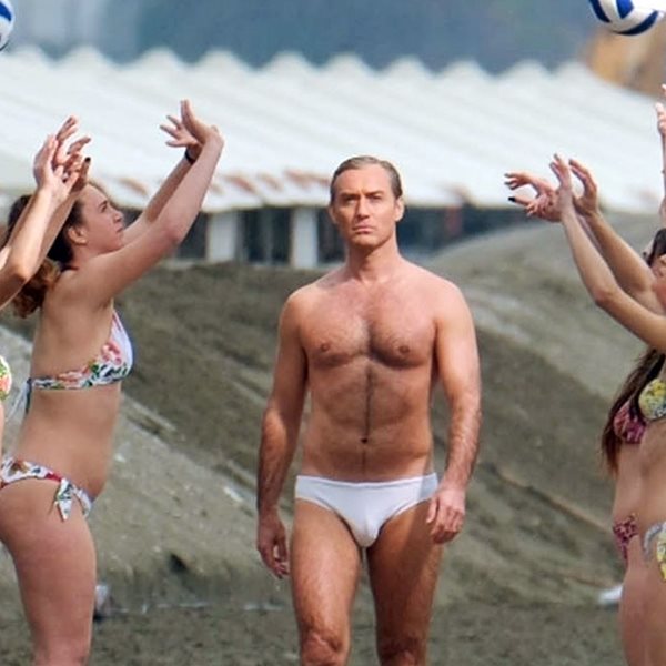 Το λευκό speedo του Jude Law