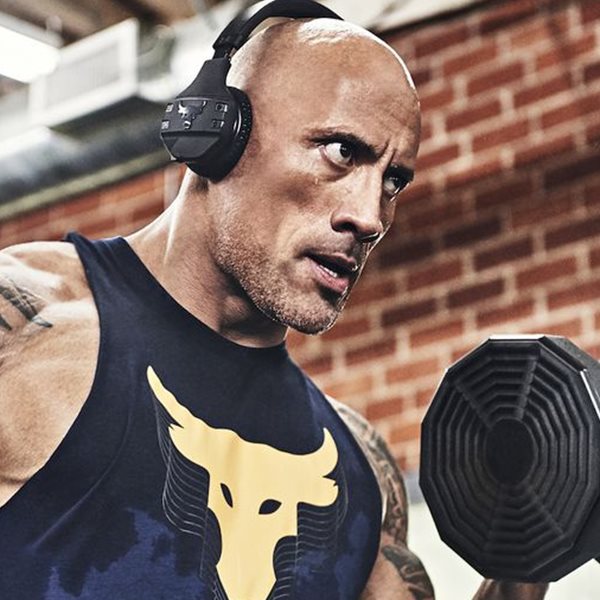 Η προπόνηση δικεφάλων του The Rock