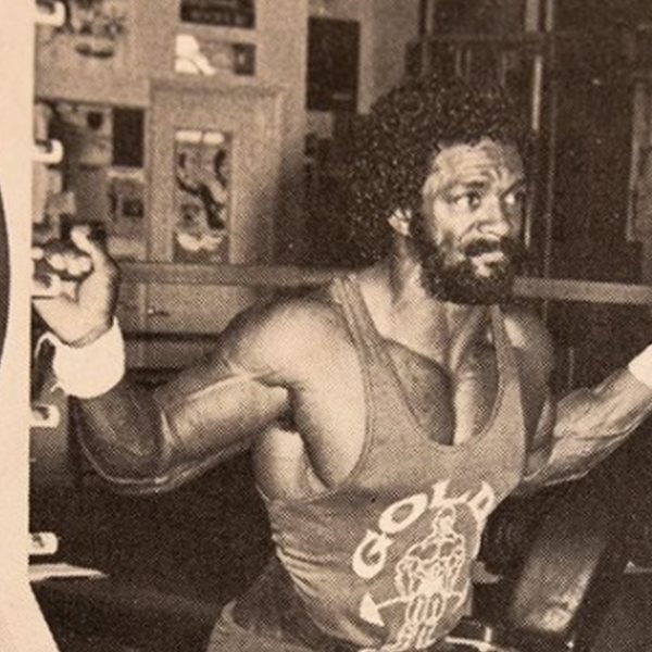 Ο 'Νονός' του bodybuilding και μία δυνατή προπόνηση για χέρια