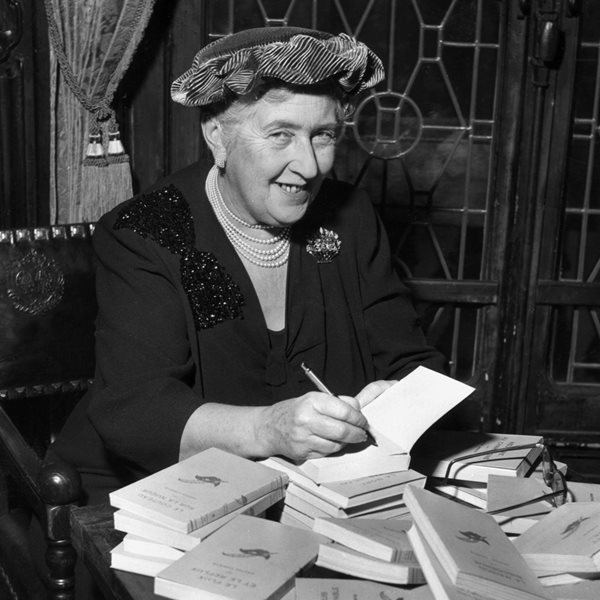 Το The Seven Dials Mystery της Agatha Christie γίνεται σειρά