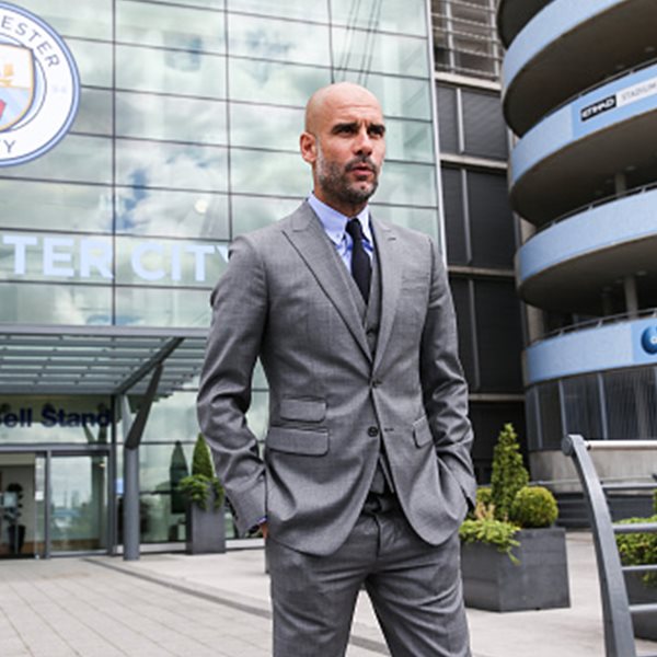 Όταν ο Pep Guardiola έγινε μοντέλο για τον Antonio Miró