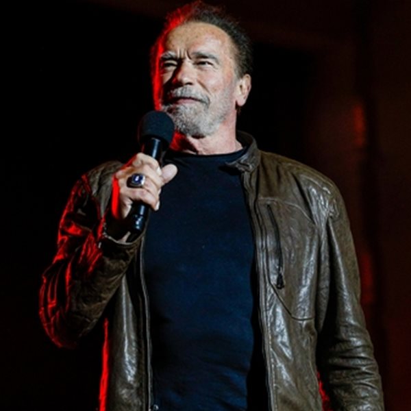 O Arnold Schwarzenegger ανυπομονεί να συνεργαστεί ξανά με τον Danny DeVito