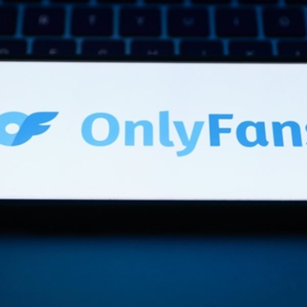 Να γιατί έχει τόση πέραση το OnlyFans