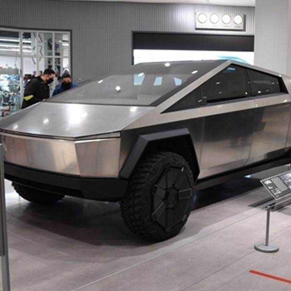 To Cybertruck της Tesla δεν είναι αυτό που φαίνεται