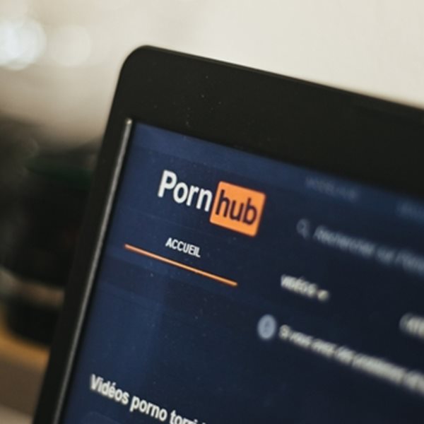 Το Pornhub αλλάζει 'πρόσωπο'