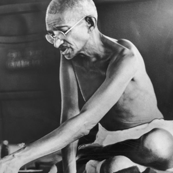 O Mahatma Gandhi τα είχε πει όλα για τη ζωή και την αγάπη