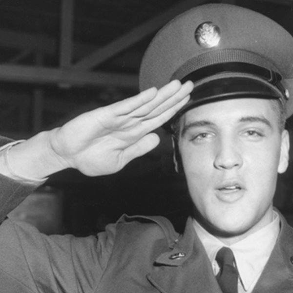 Όταν ο Elvis Presley κατατάχθηκε στον αμερικανικό στρατό