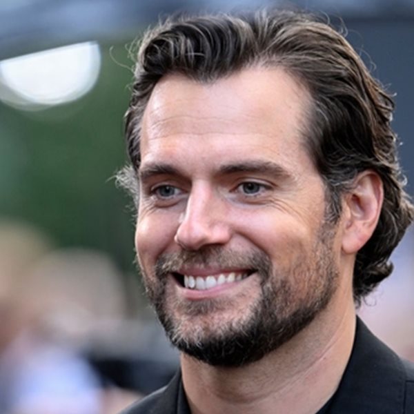 Ένα ακόμα έπος για τον Henry Cavill