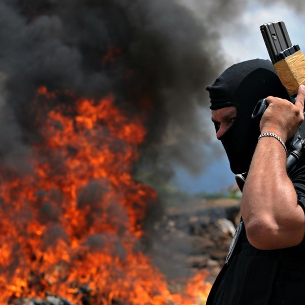 Ο κορονοϊός είναι η μεγάλη ευκαιρία των παντοδύναμων καρτέλ