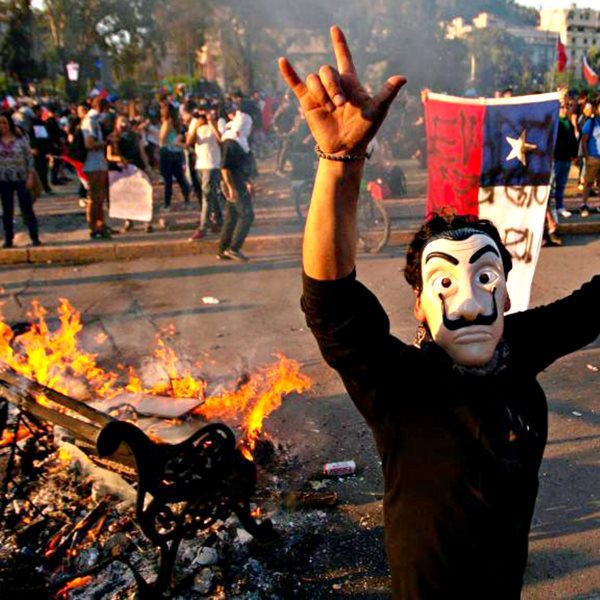 Τι συμβαίνει στη Χιλή