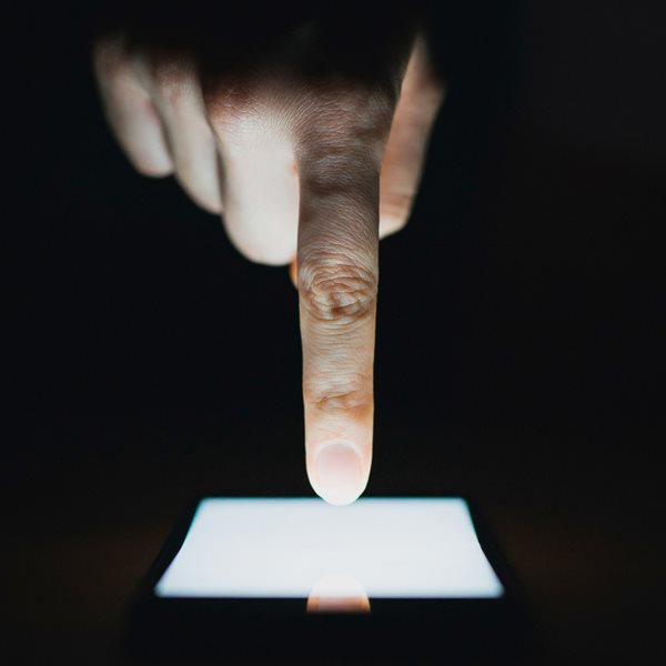 Το κόλπο για να κάνεις save τα μηνύματα του WhatsApp