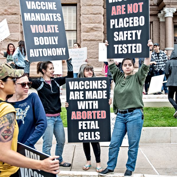 Δώστε 1.000 δολάρια σε όσους δεν θέλουν να εμβολιαστούν