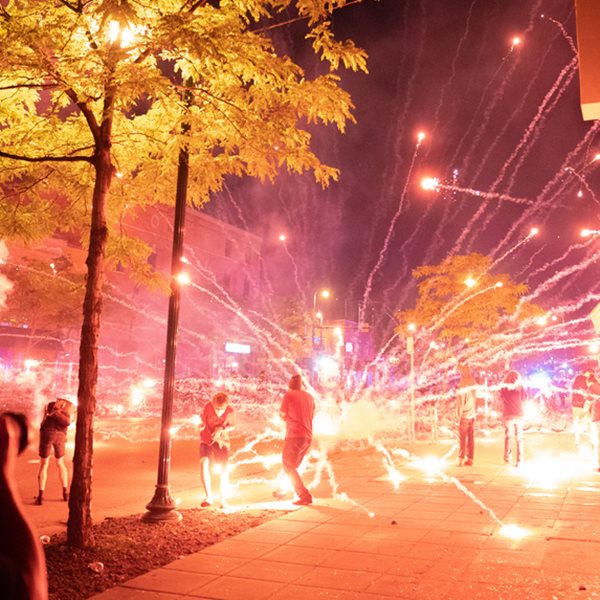 Δολοφονία George Floyd: Αστυνομικοί σκότωσαν 19χρονο διαδηλωτή