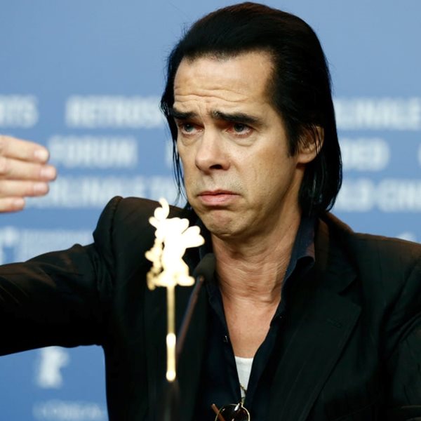 O Νιck Cave μόλις έβγαλε συλλογή με αντικείμενα