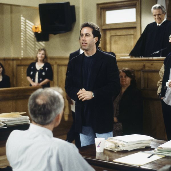 Κι αν η woke culture δολοφόνησε εν ψυχρώ την κωμωδία;