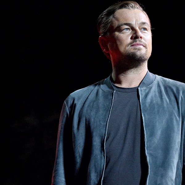 O Leonardo DiCaprio ασχολείται με τη διάσωση του παπαγάλου swift