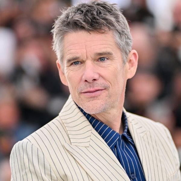 Στο Batso οι Ethan Hawke, Daniel Radcliffe και Jessica Biel είναι ατρόμητοι ορειβάτες