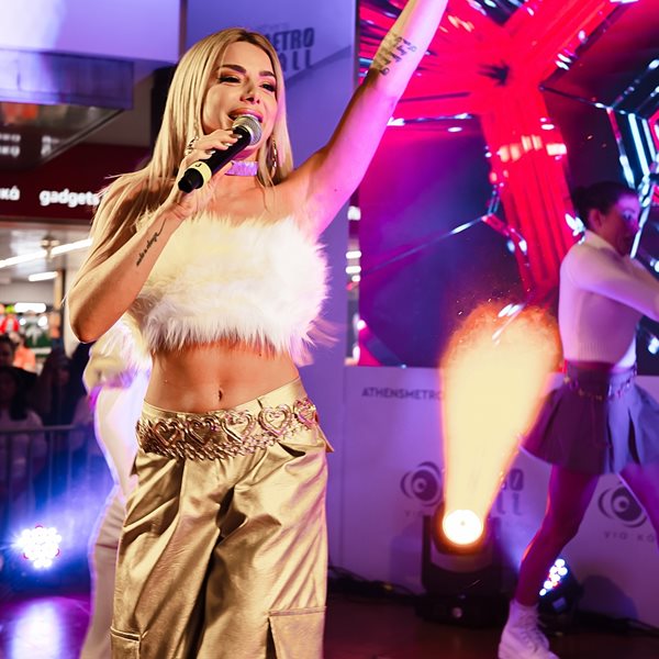 Live Stage στο Athens Metro Mall με τον Λάμψη 92,3