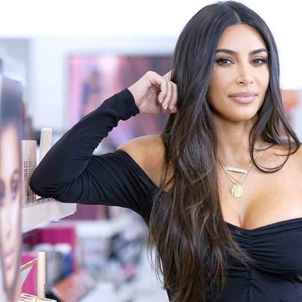 Μία ακόμη Τετάρτη με την Kim Kardashian και το μπικίνι της να απασχολούν το σύμπαν