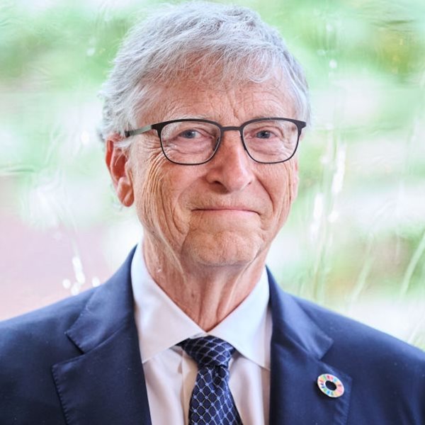 3 βιβλία που πρέπει οπωσδήποτε να διαβάσεις σύμφωνα με τον Bill Gates