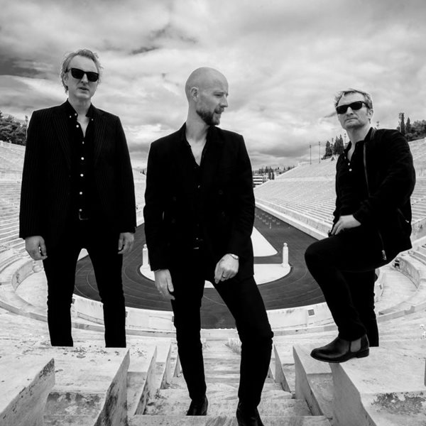 Ίσως ήρθε επιτέλους η στιγμή να γνωρίσεις τους Madrugada από κοντά