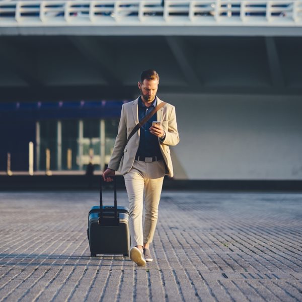 Τα κόλπα για φθηνές πτήσεις δεν έχουν αποτέλεσμα, λένε οι ειδικοί