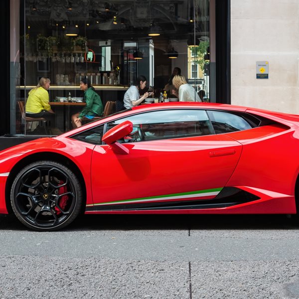 Μια ματιά στα επικά αυτοκίνητα των υπερηρώων της Marvel