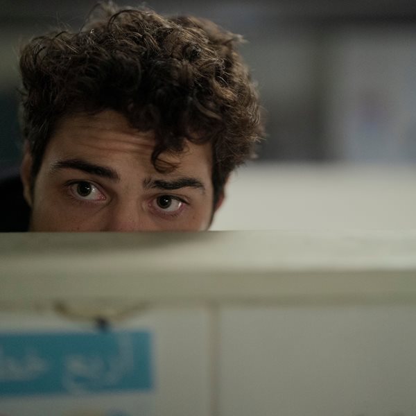 Κατασκοπικές σειρές για να δεις αν (δε) σου άρεσε το The Recruit στο Netflix